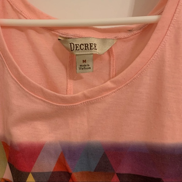 Cute tee - Picture 3 of 3